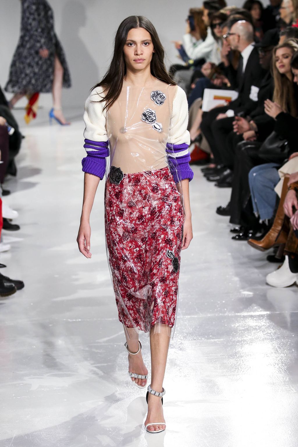 Calvin Klein 205W39NYC F/W 17 womenswear #33 - Tagwalk: The Fashion Search  Engine