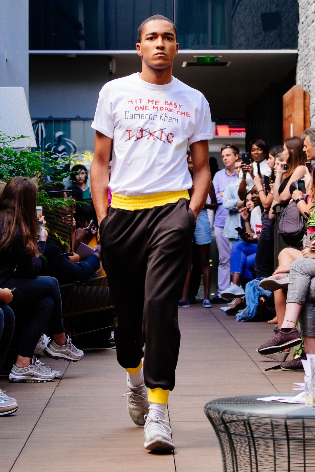 Fashion Week Paris Spring/Summer 2018 look 11 de la collection Cameron Kham womenswear
