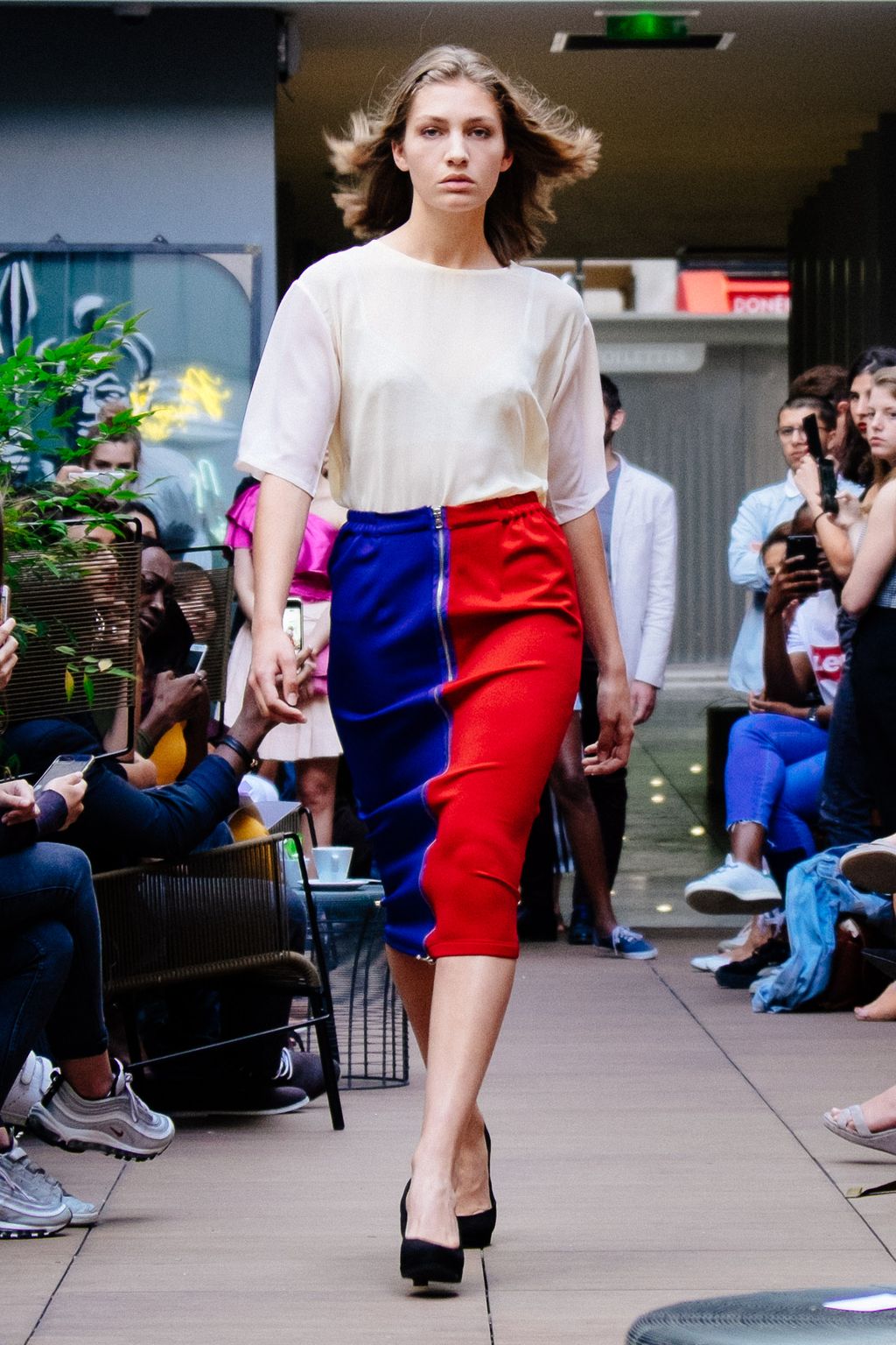 Fashion Week Paris Spring/Summer 2018 look 14 de la collection Cameron Kham womenswear