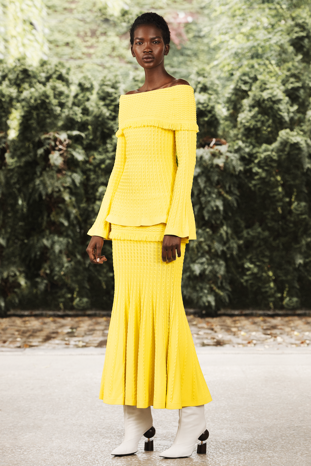 Fashion Week New York Resort 2019 look 19 from the Prabal Gurung collection womenswear