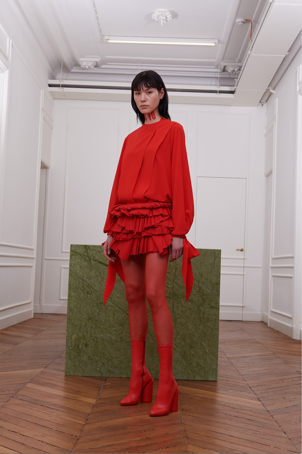 Fashion Week Paris Fall/Winter 2017 look 8 de la collection Givenchy womenswear