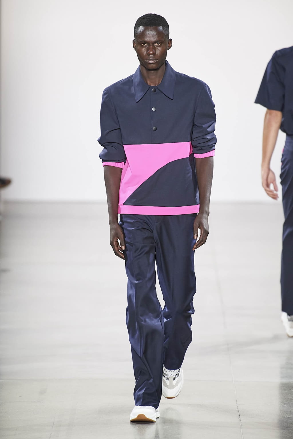 Fashion Week New York Spring/Summer 2020 look 2 from the Carlos Campos collection 男装
