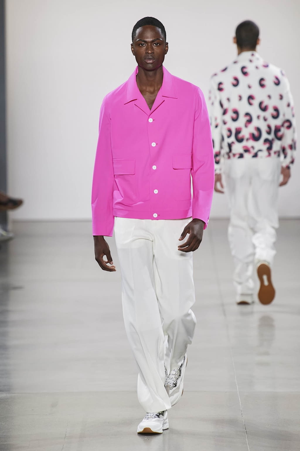 Fashion Week New York Spring/Summer 2020 look 21 from the Carlos Campos collection 男装