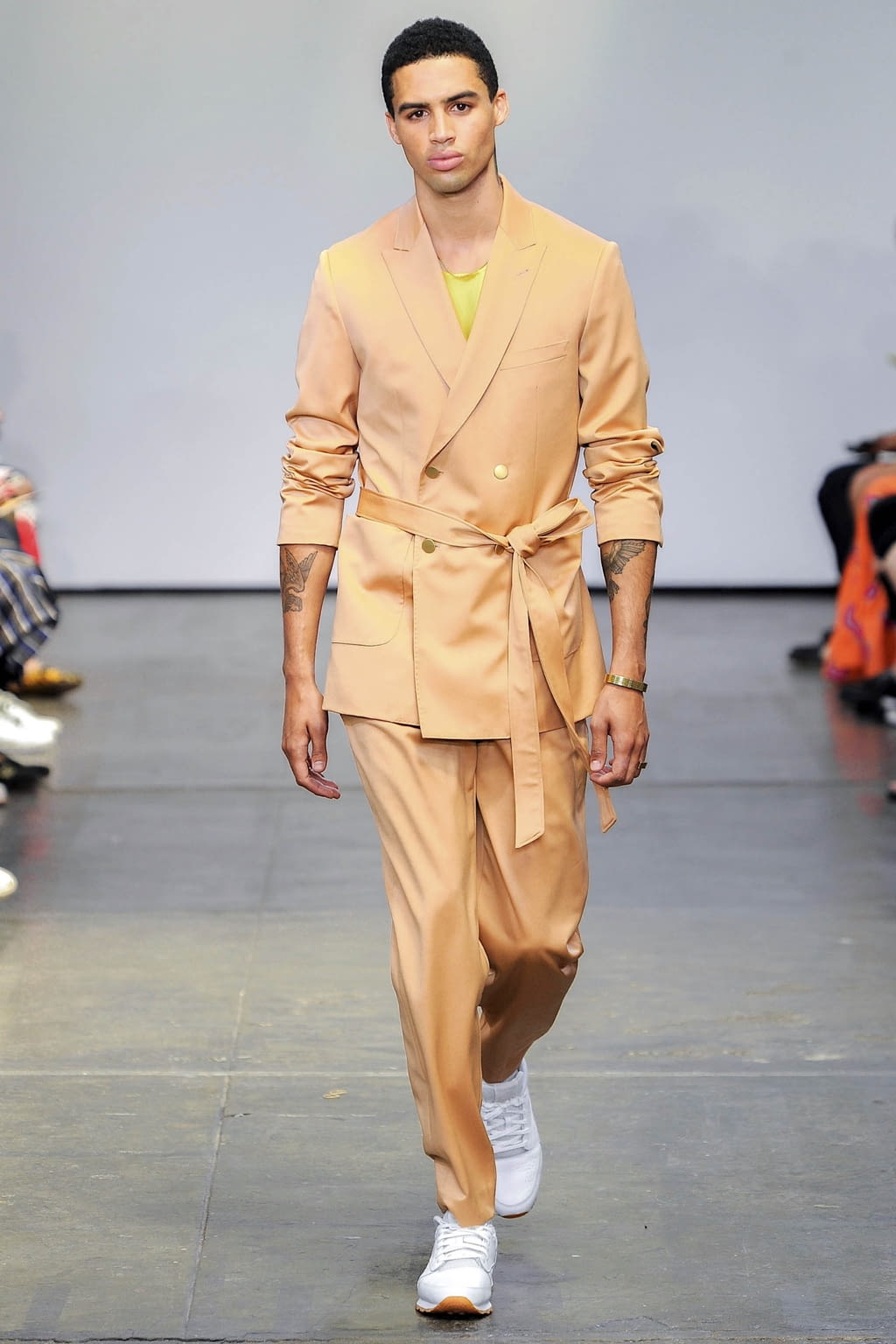 Fashion Week New York Spring/Summer 2019 look 2 from the Carlos Campos collection menswear