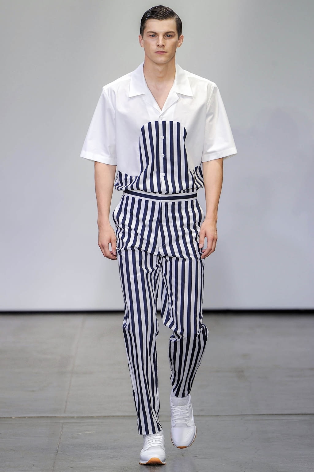Fashion Week New York Spring/Summer 2019 look 16 from the Carlos Campos collection menswear