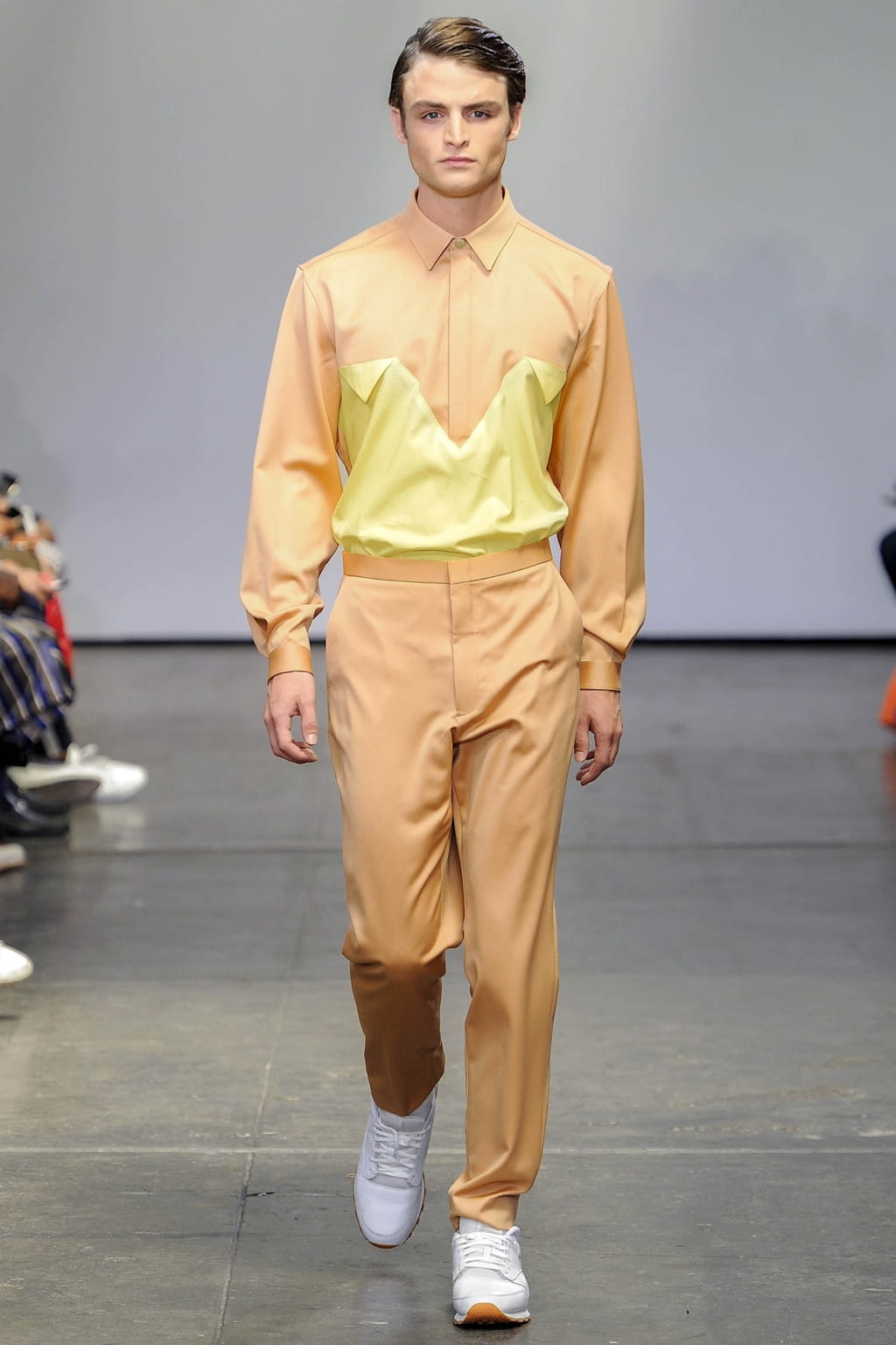 Fashion Week New York Spring/Summer 2019 look 21 from the Carlos Campos collection 男装