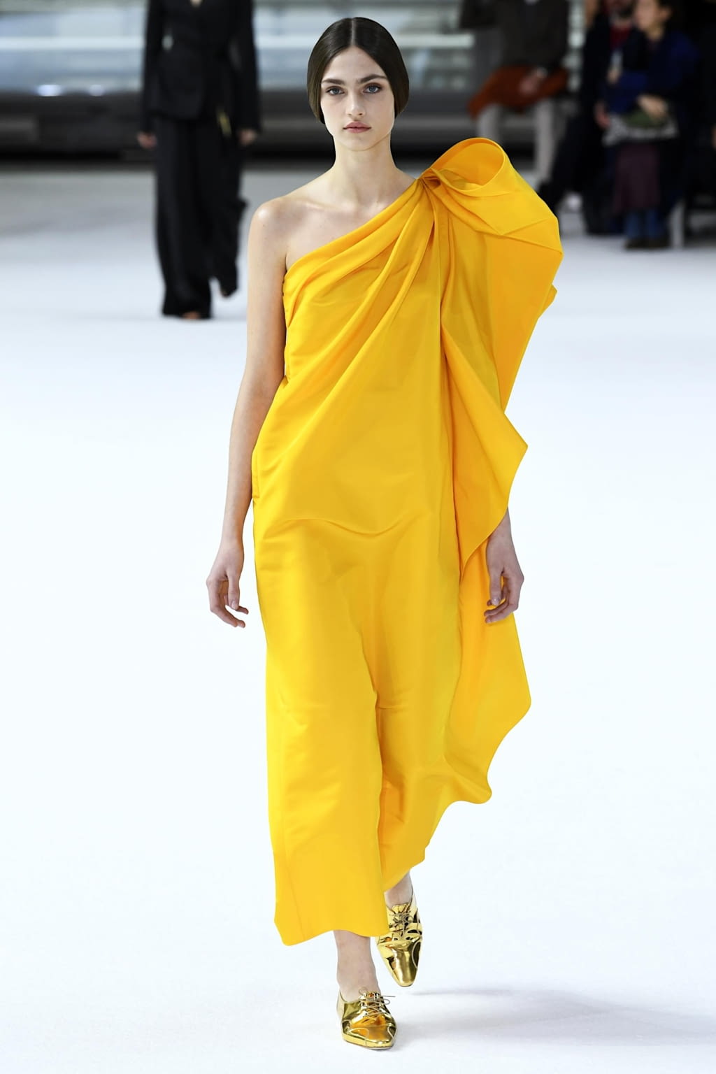 Fashion Week New York Fall/Winter 2020 look 20 de la collection Carolina Herrera womenswear