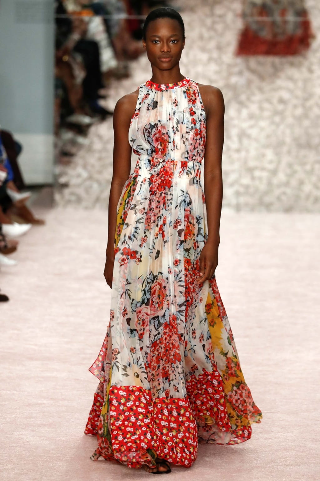 Fashion Week New York Spring/Summer 2019 look 25 from the Carolina Herrera collection 女装