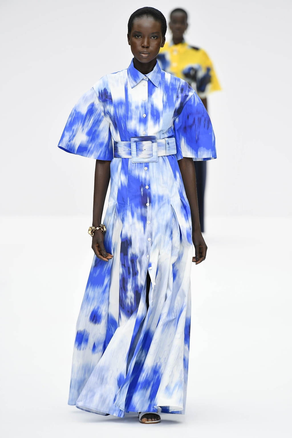 Fashion Week New York Spring/Summer 2020 look 3 from the Carolina Herrera collection womenswear