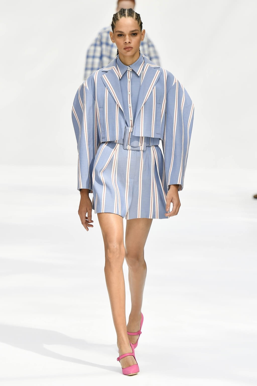 Fashion Week New York Spring/Summer 2020 look 16 from the Carolina Herrera collection womenswear