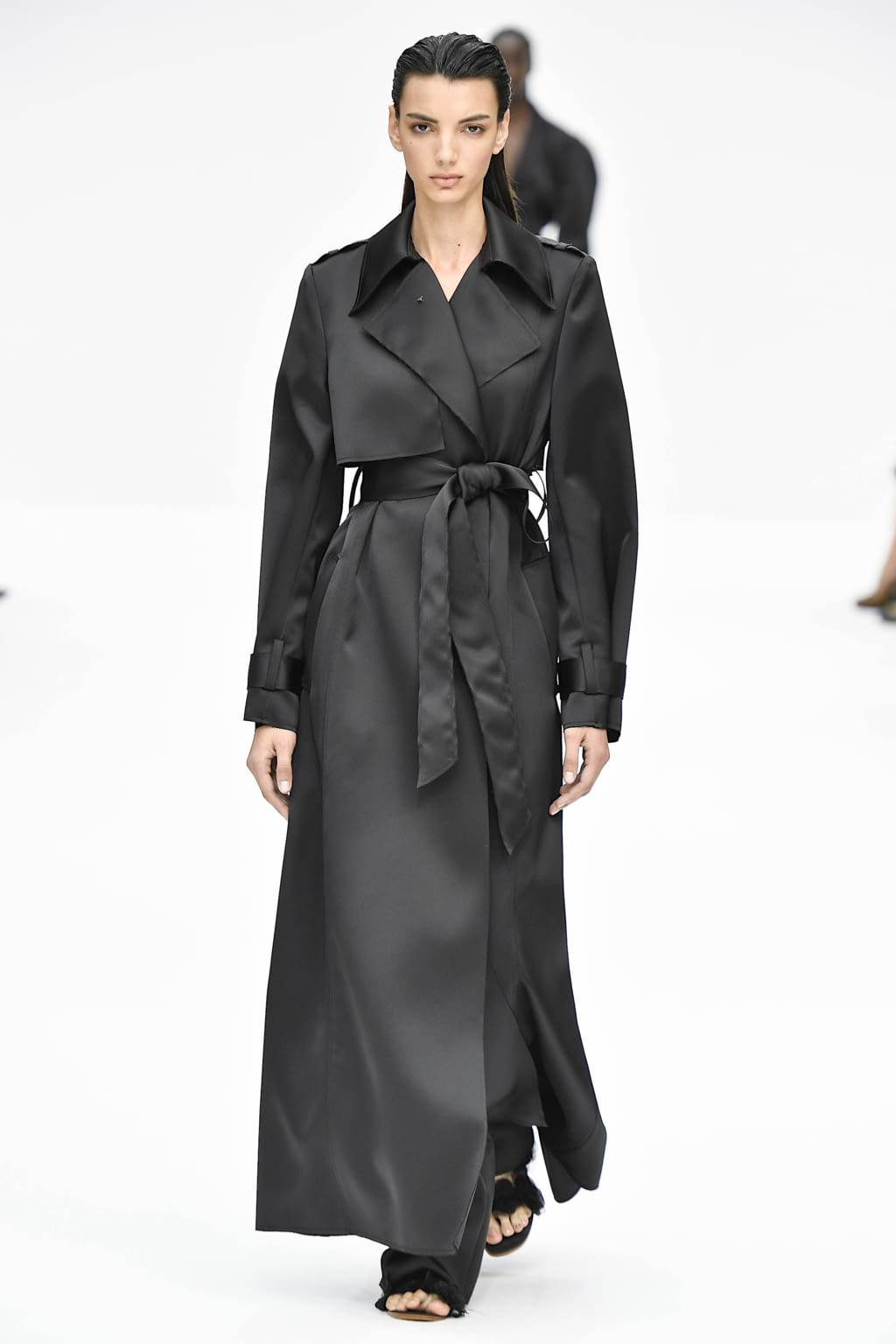 Fashion Week New York Spring/Summer 2020 look 27 from the Carolina Herrera collection womenswear
