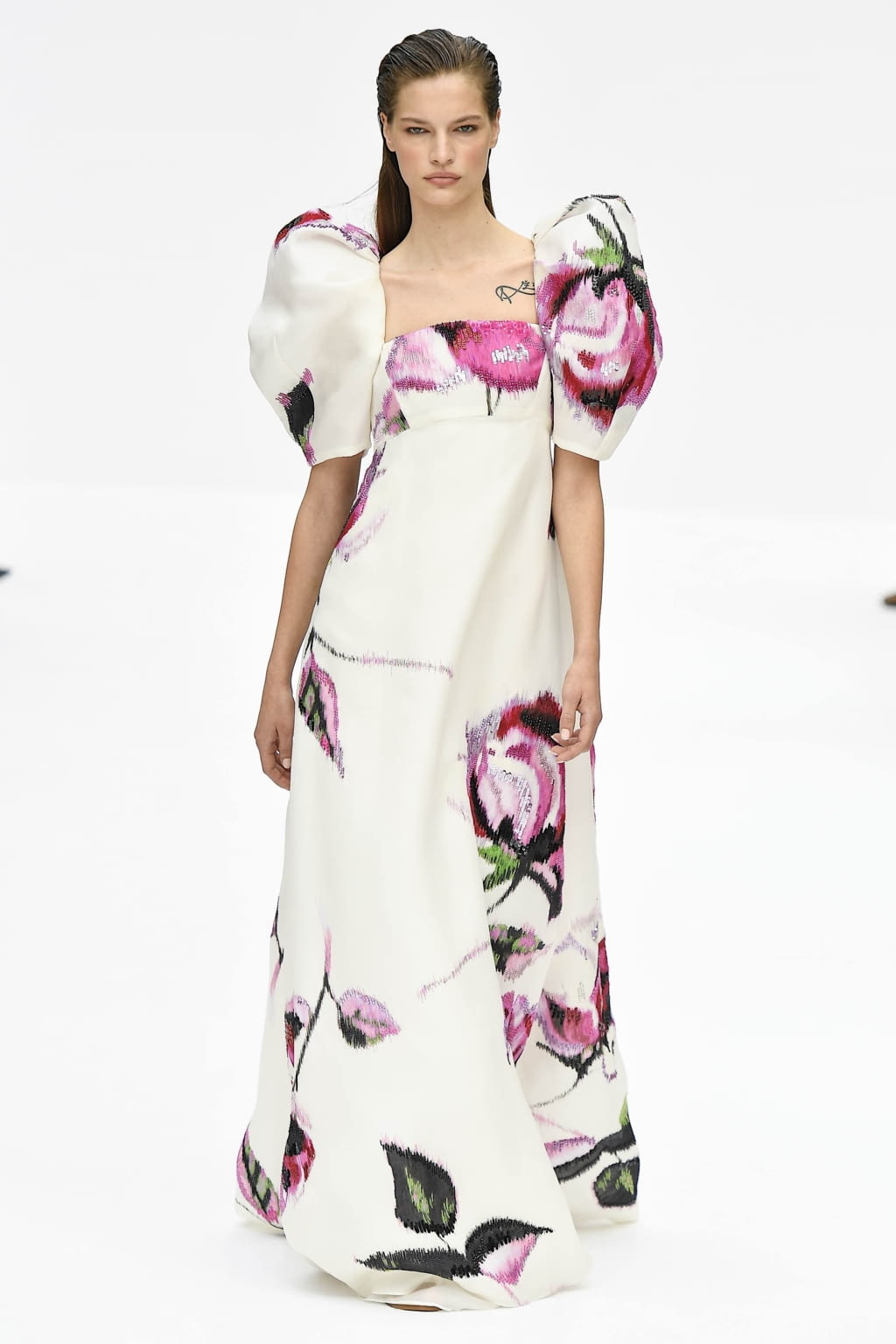 Fashion Week New York Spring/Summer 2020 look 36 from the Carolina Herrera collection 女装