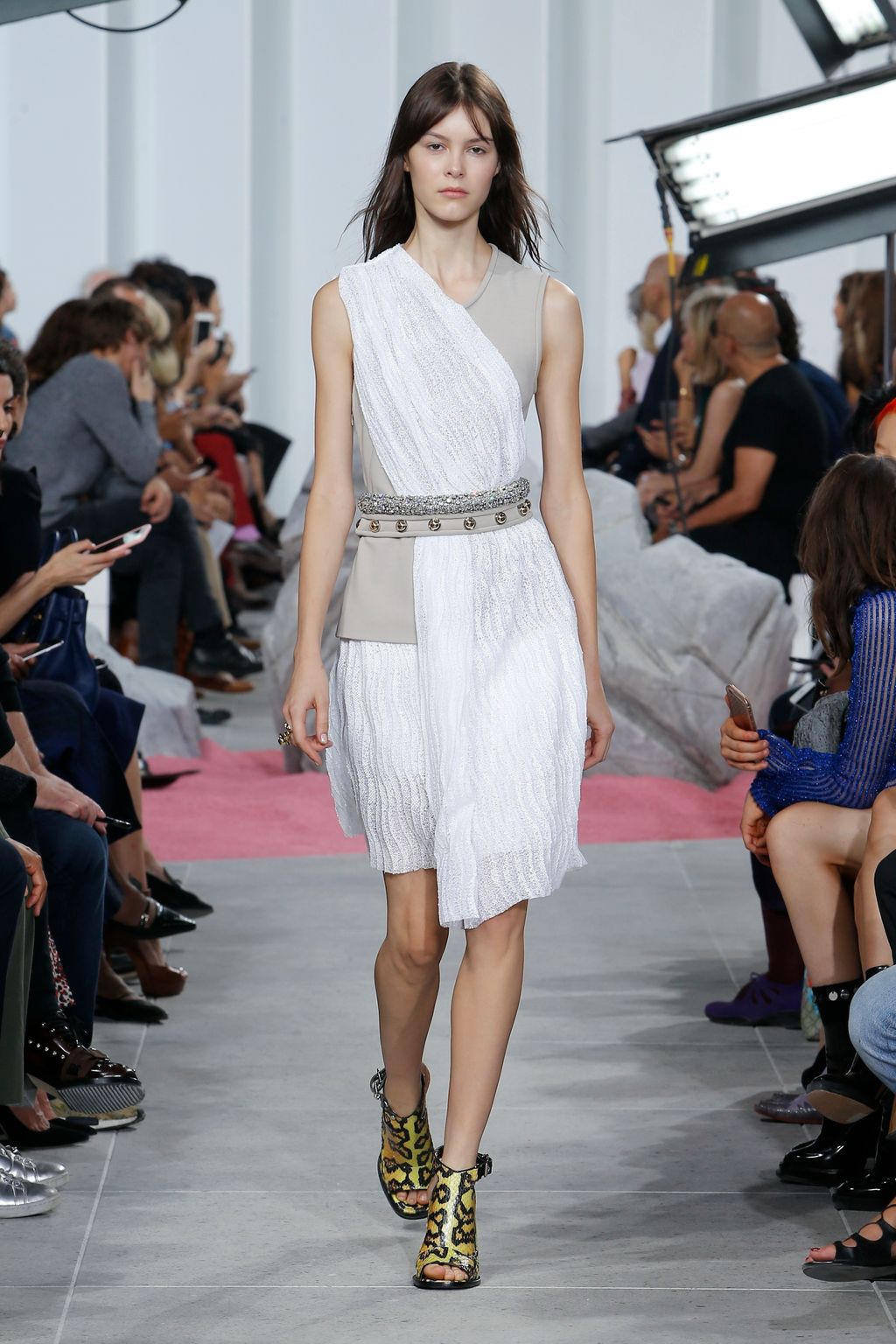 Fashion Week Paris Spring/Summer 2017 look 22 from the Carven collection womenswear