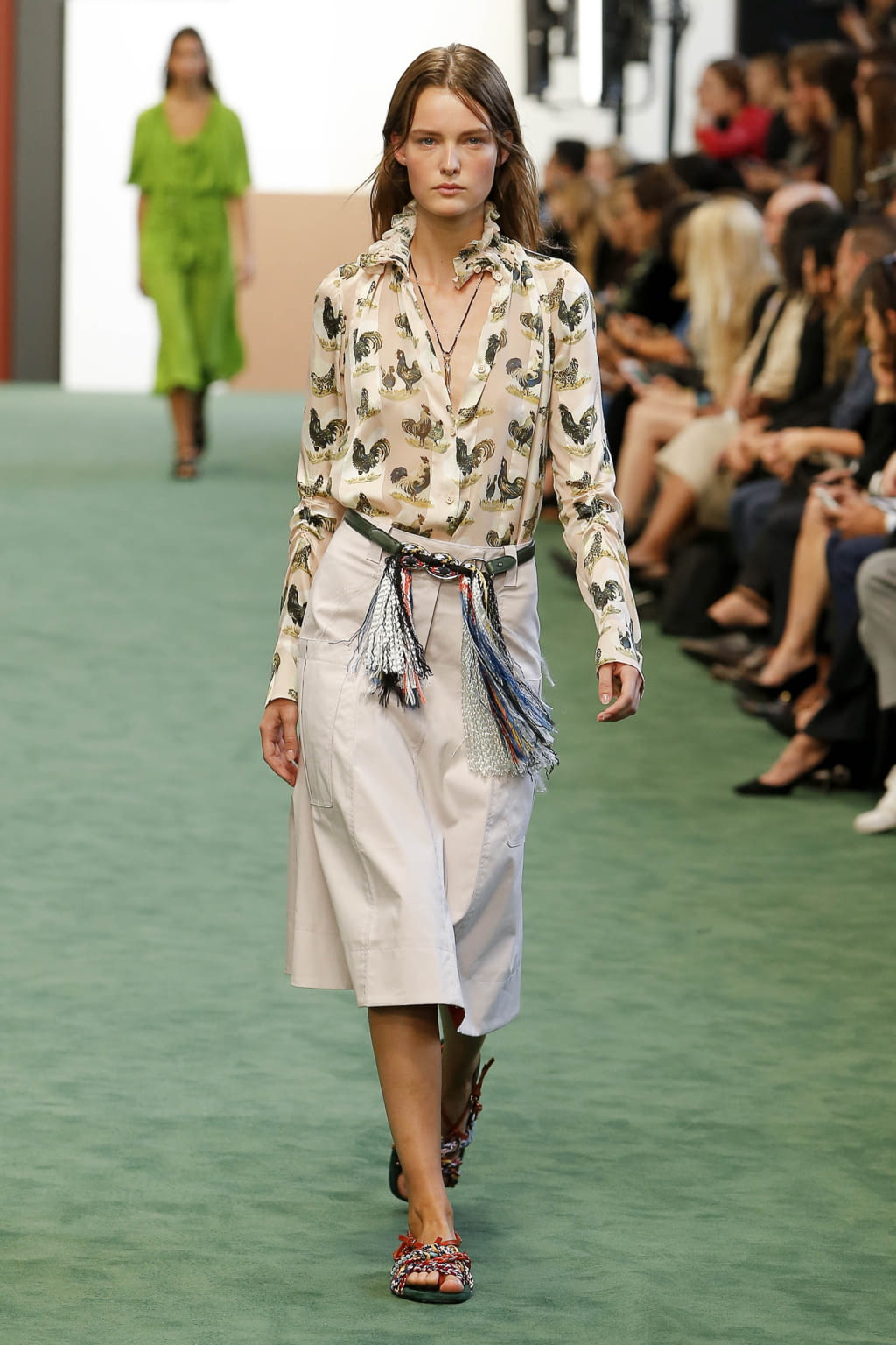 Fashion Week Paris Spring/Summer 2018 look 26 from the Carven collection womenswear