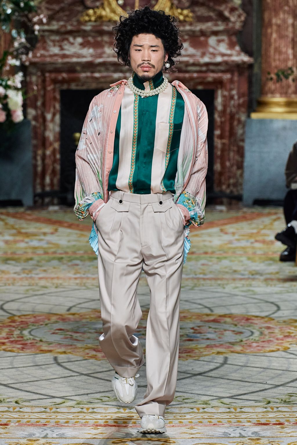 Fashion Week Paris Fall/Winter 2020 look 19 from the Casablanca collection menswear