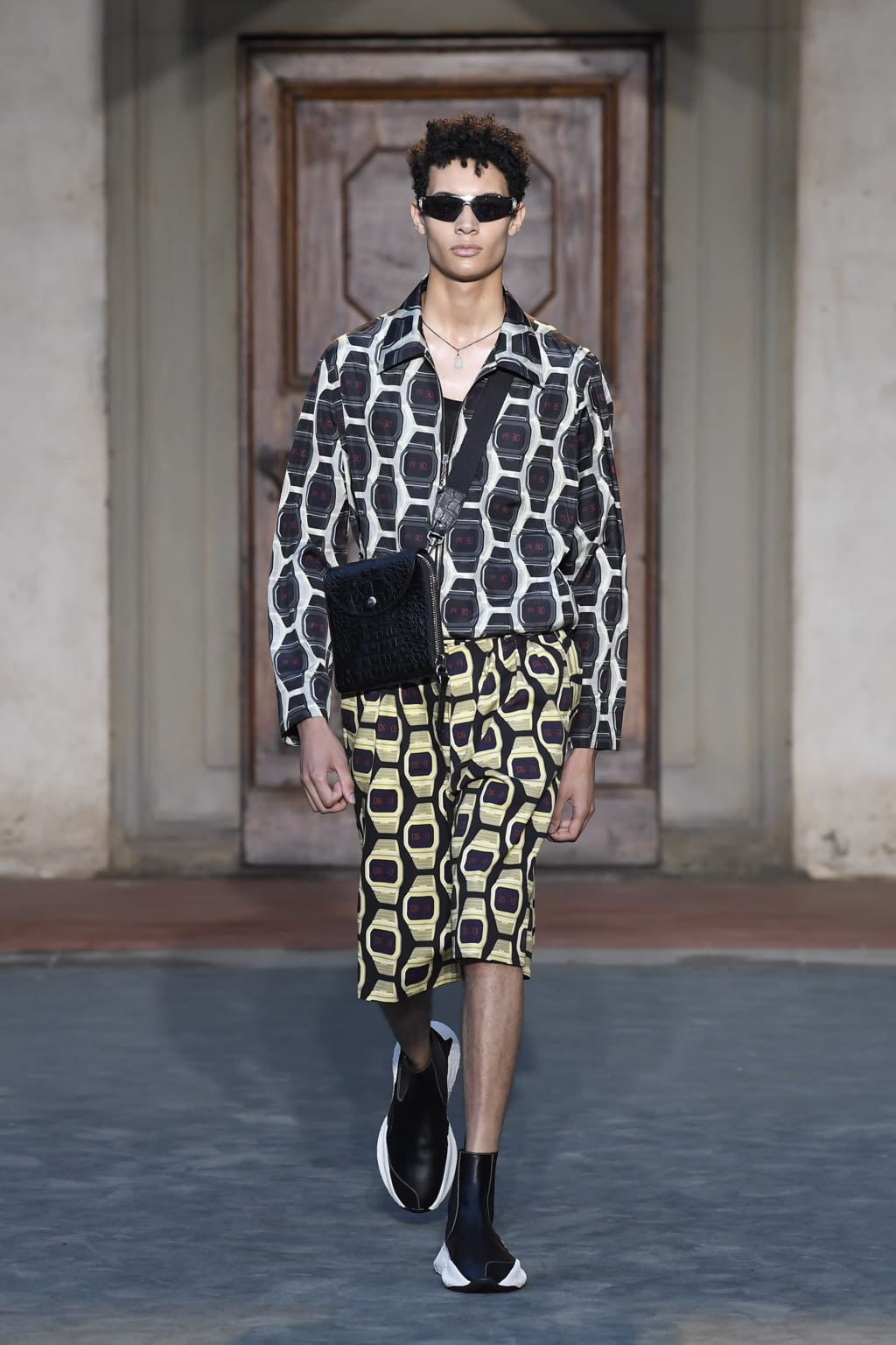 Fashion Week Florence Spring/Summer 2019 look 23 from the Roberto Cavalli collection menswear