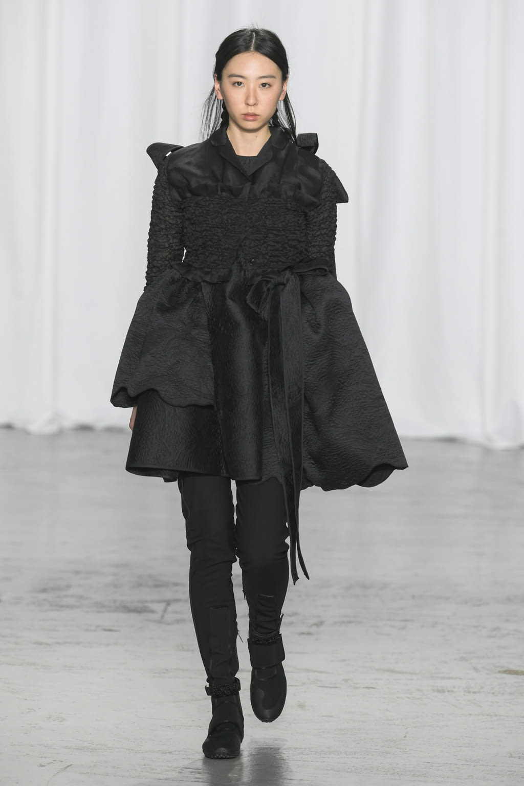 Fashion Week Paris Fall/Winter 2022 look 14 from the Cecilie Bahnsen collection womenswear