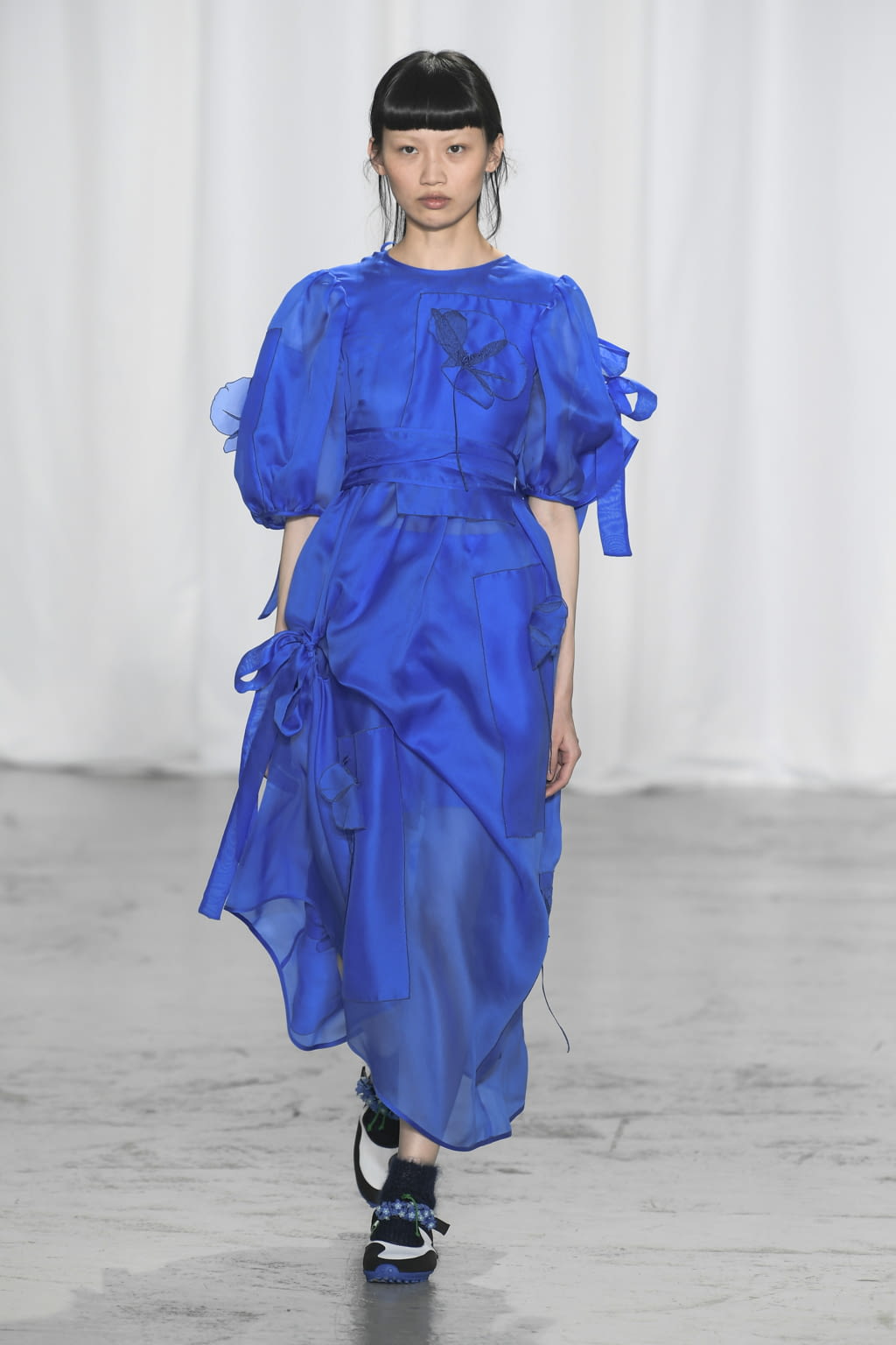 Fashion Week Paris Fall/Winter 2022 look 17 from the Cecilie Bahnsen collection womenswear