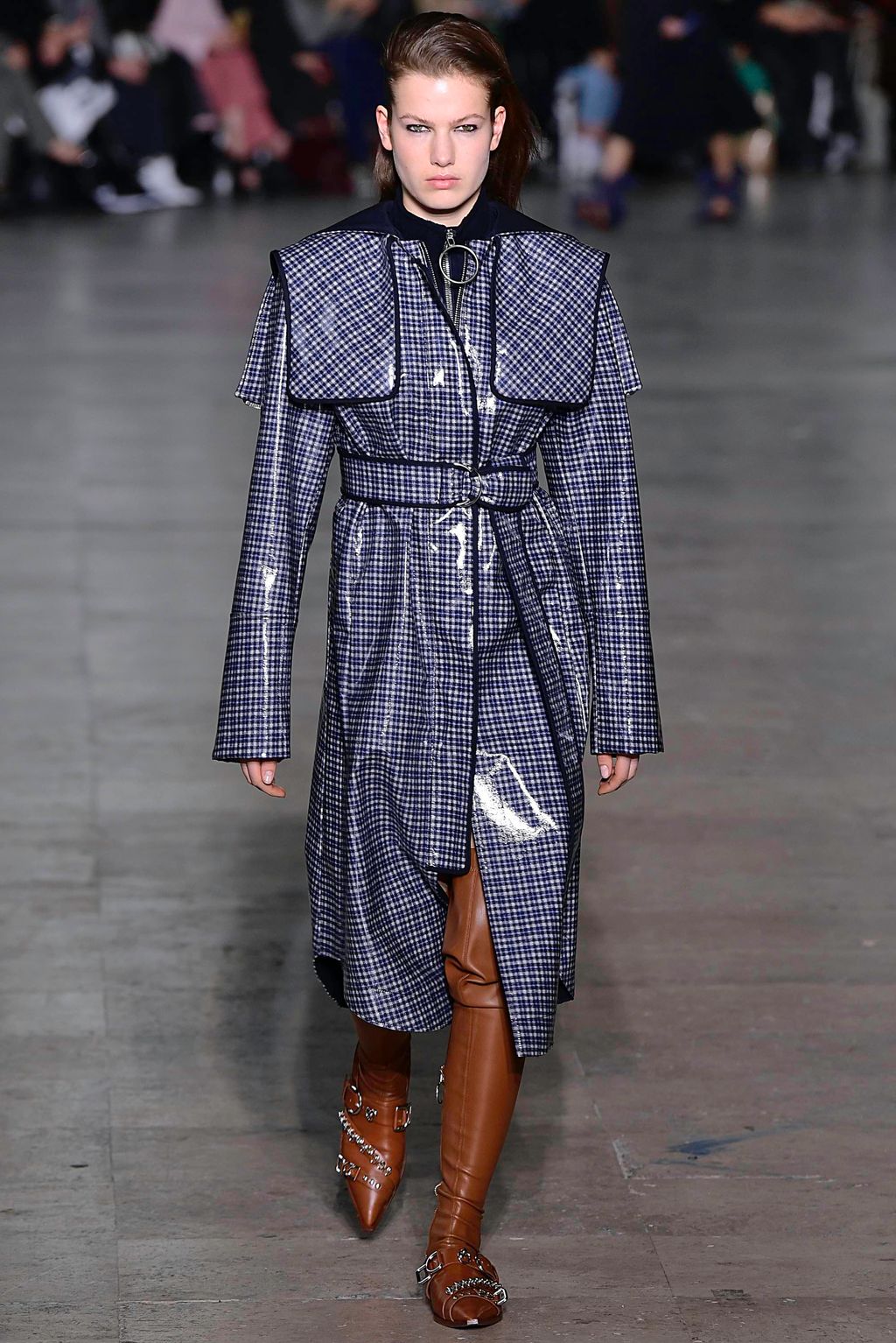 Fashion Week Paris Fall/Winter 2019 look 10 de la collection Cédric Charlier womenswear