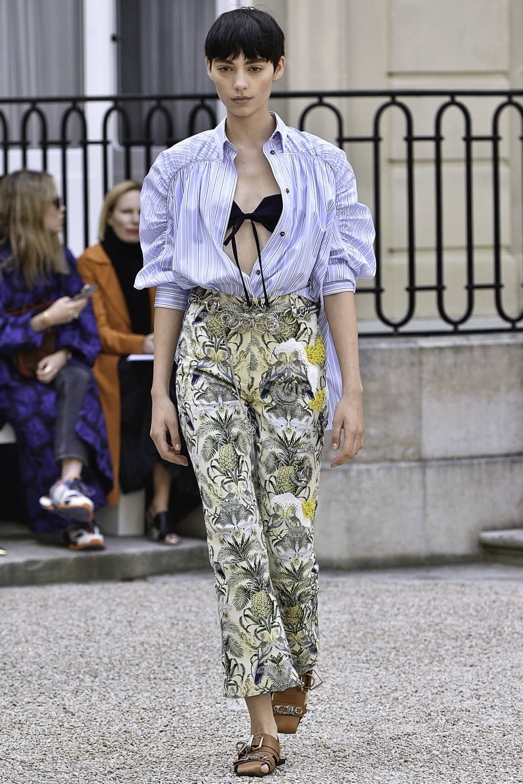 Fashion Week Paris Spring/Summer 2019 look 6 from the Cédric Charlier collection womenswear