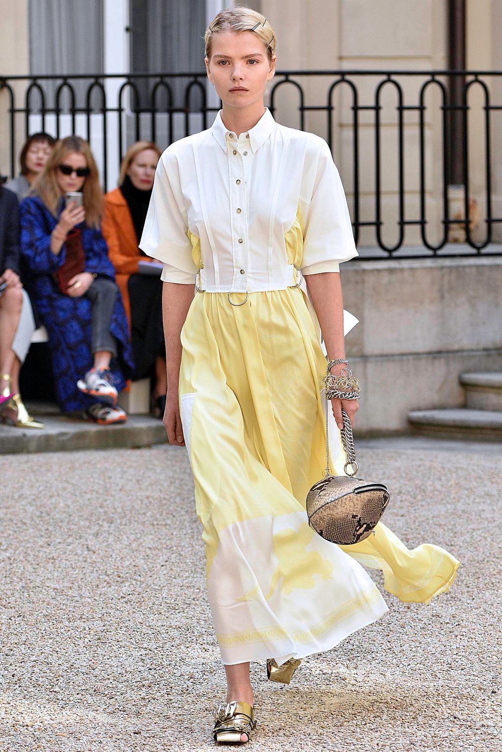 Fashion Week Paris Spring/Summer 2019 look 16 from the Cédric Charlier collection womenswear
