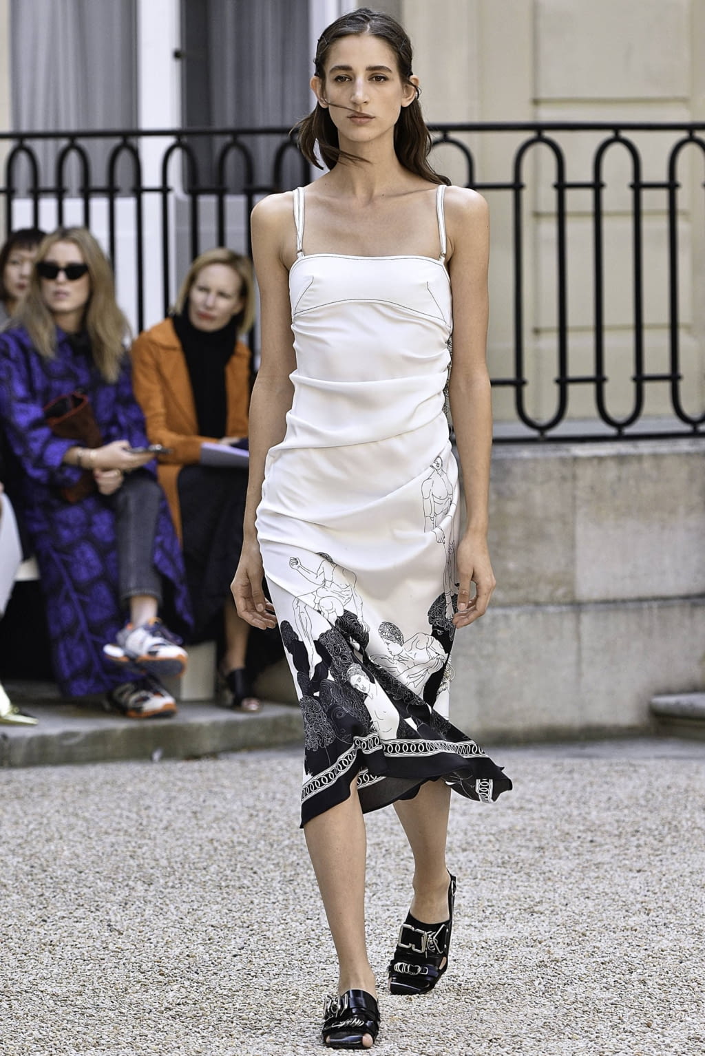 Fashion Week Paris Spring/Summer 2019 look 19 from the Cédric Charlier collection womenswear