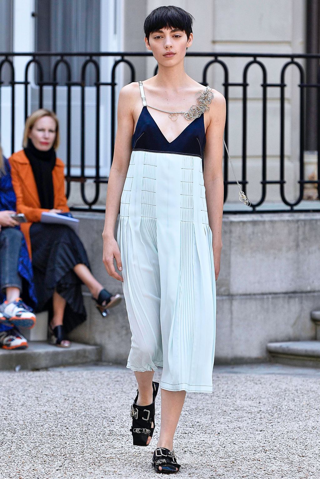 Fashion Week Paris Spring/Summer 2019 look 26 from the Cédric Charlier collection 女装