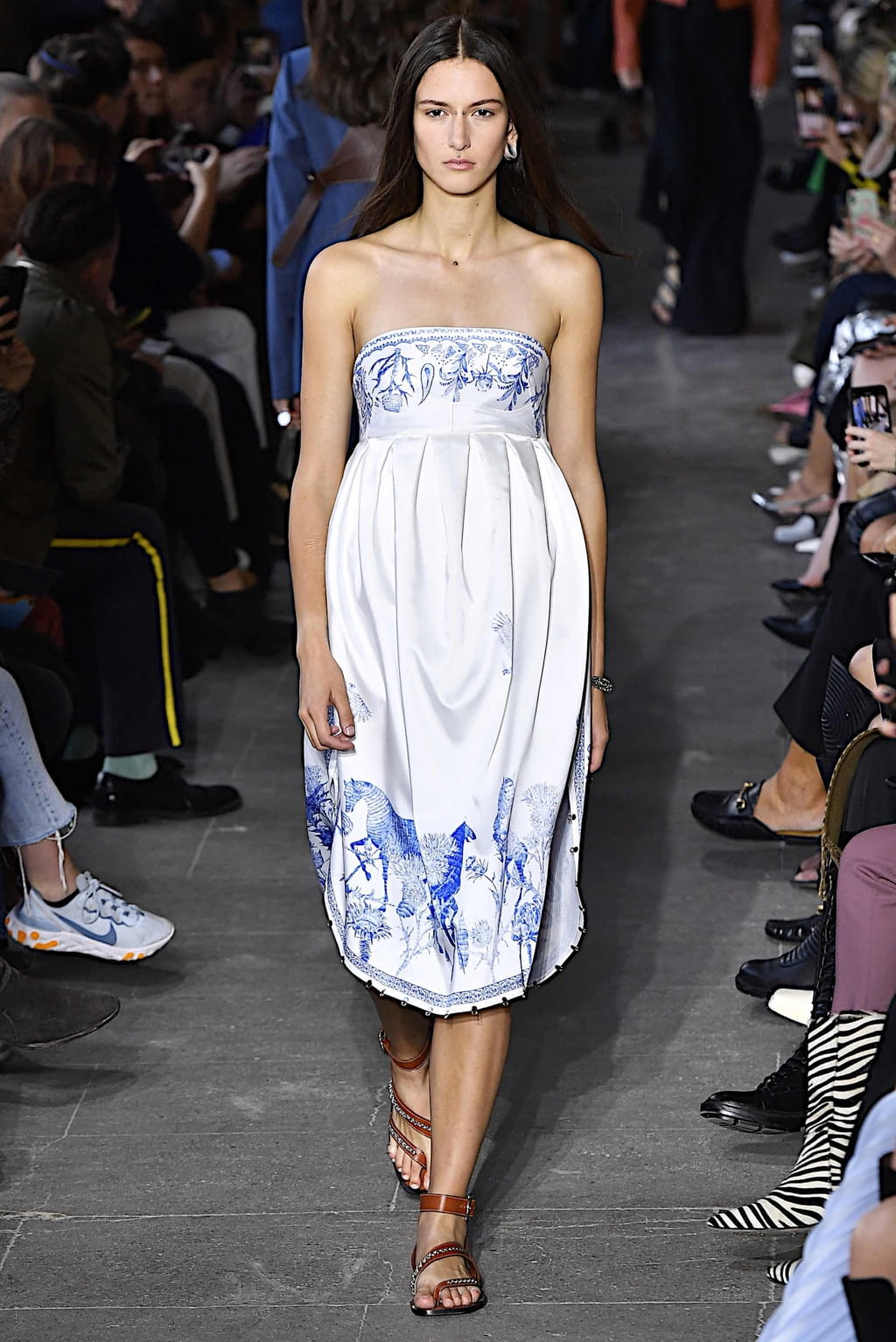 Fashion Week Paris Spring/Summer 2020 look 4 from the Cédric Charlier collection womenswear