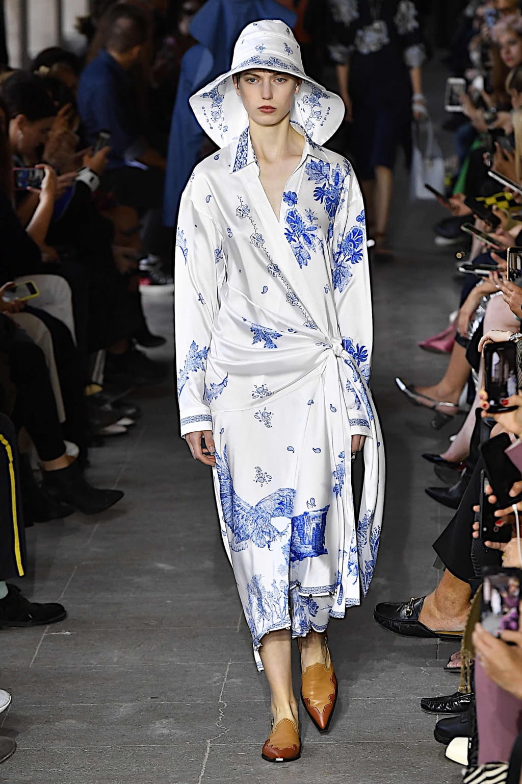 Fashion Week Paris Spring/Summer 2020 look 8 from the Cédric Charlier collection 女装