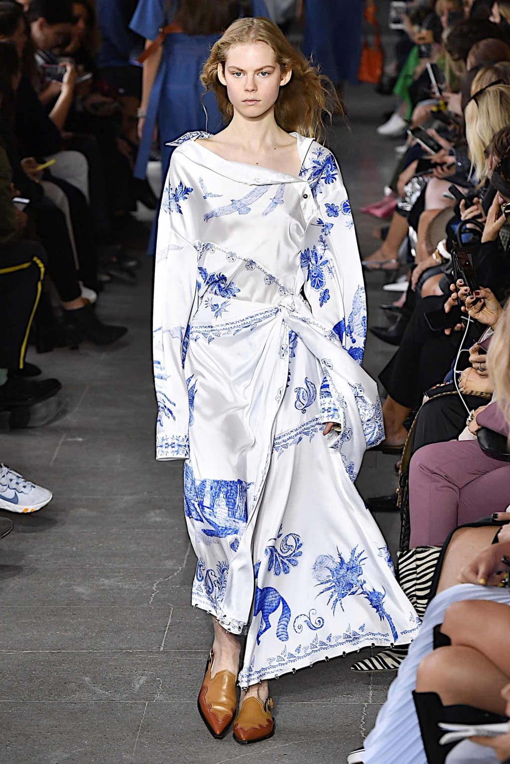 Fashion Week Paris Spring/Summer 2020 look 20 from the Cédric Charlier collection womenswear