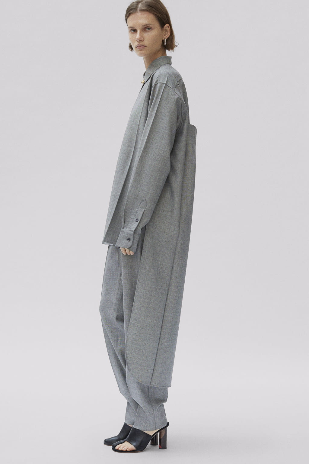 Fashion Week Paris Pre-Fall 2017 look 9 from the Celine collection womenswear