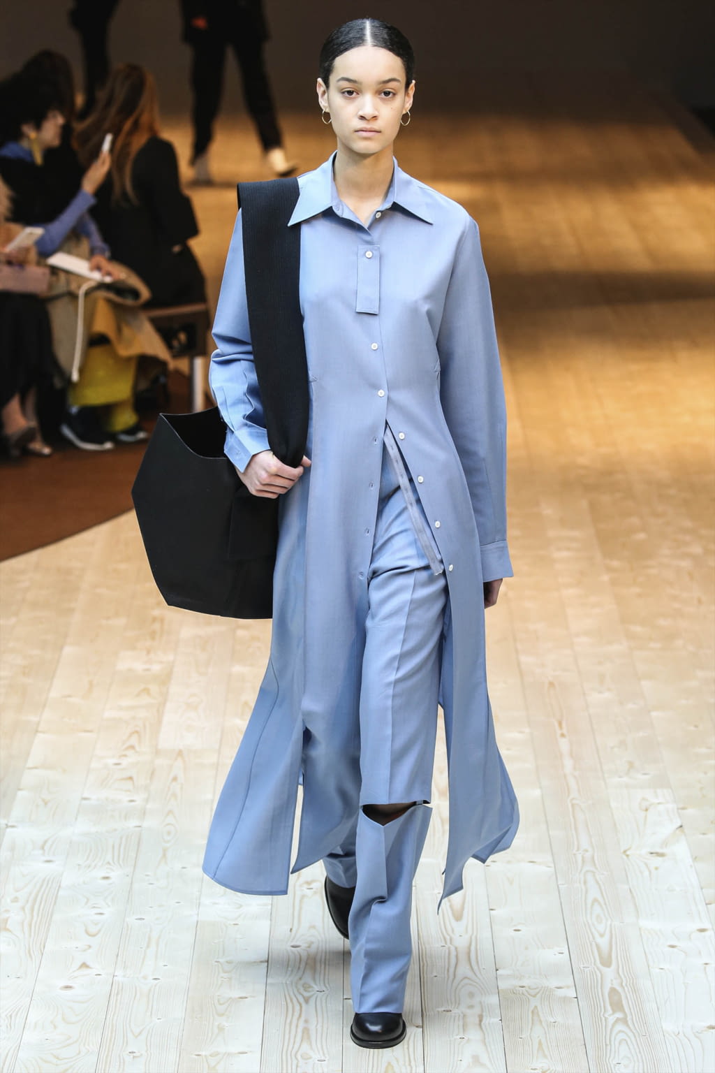 Fashion Week Paris Fall/Winter 2017 look 9 from the Celine collection womenswear