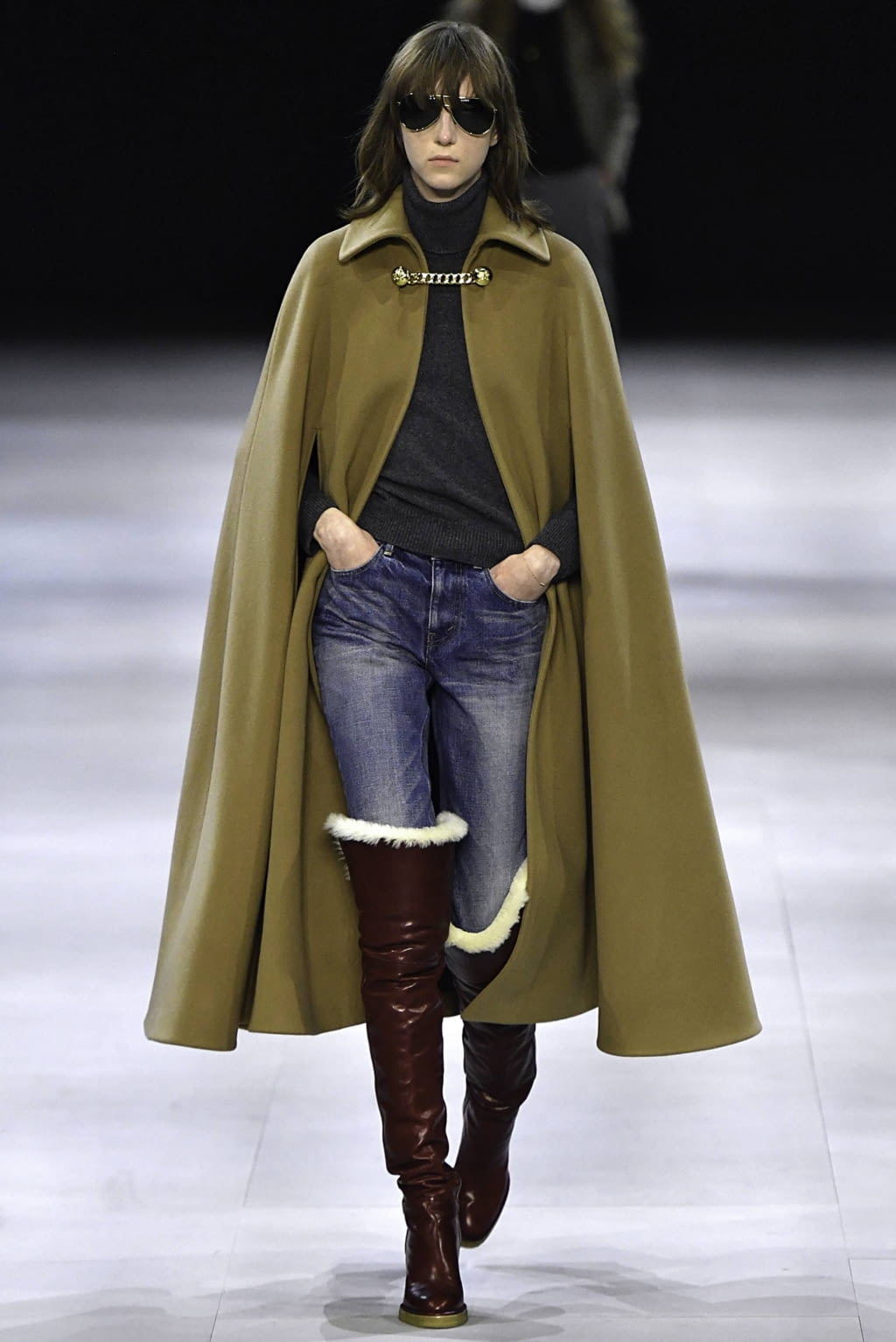 Fashion Week Paris Fall/Winter 2019 look 3 de la collection Celine womenswear