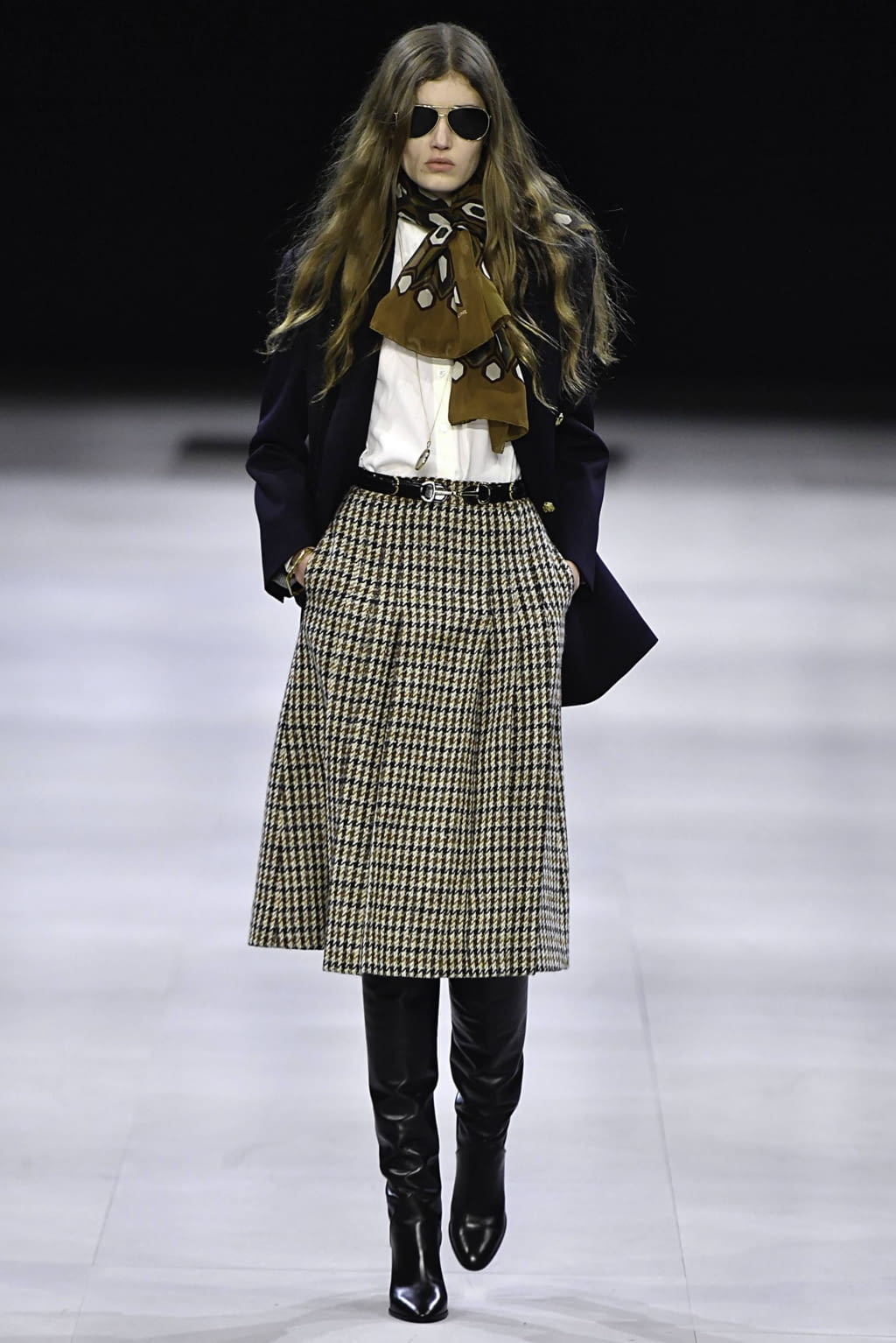 Fashion Week Paris Fall/Winter 2019 look 45 de la collection Celine womenswear