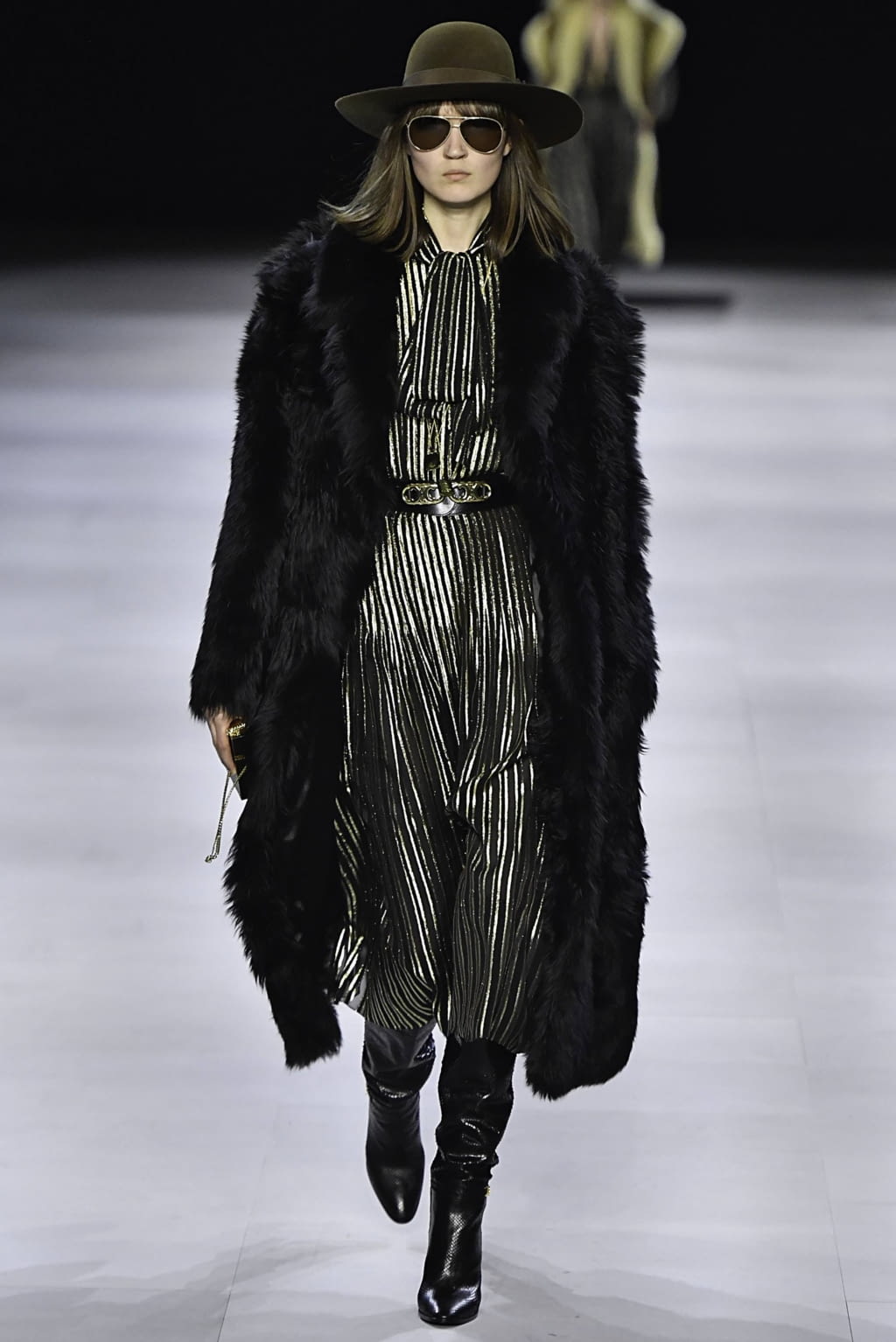 Fashion Week Paris Fall/Winter 2019 look 48 from the Celine collection womenswear