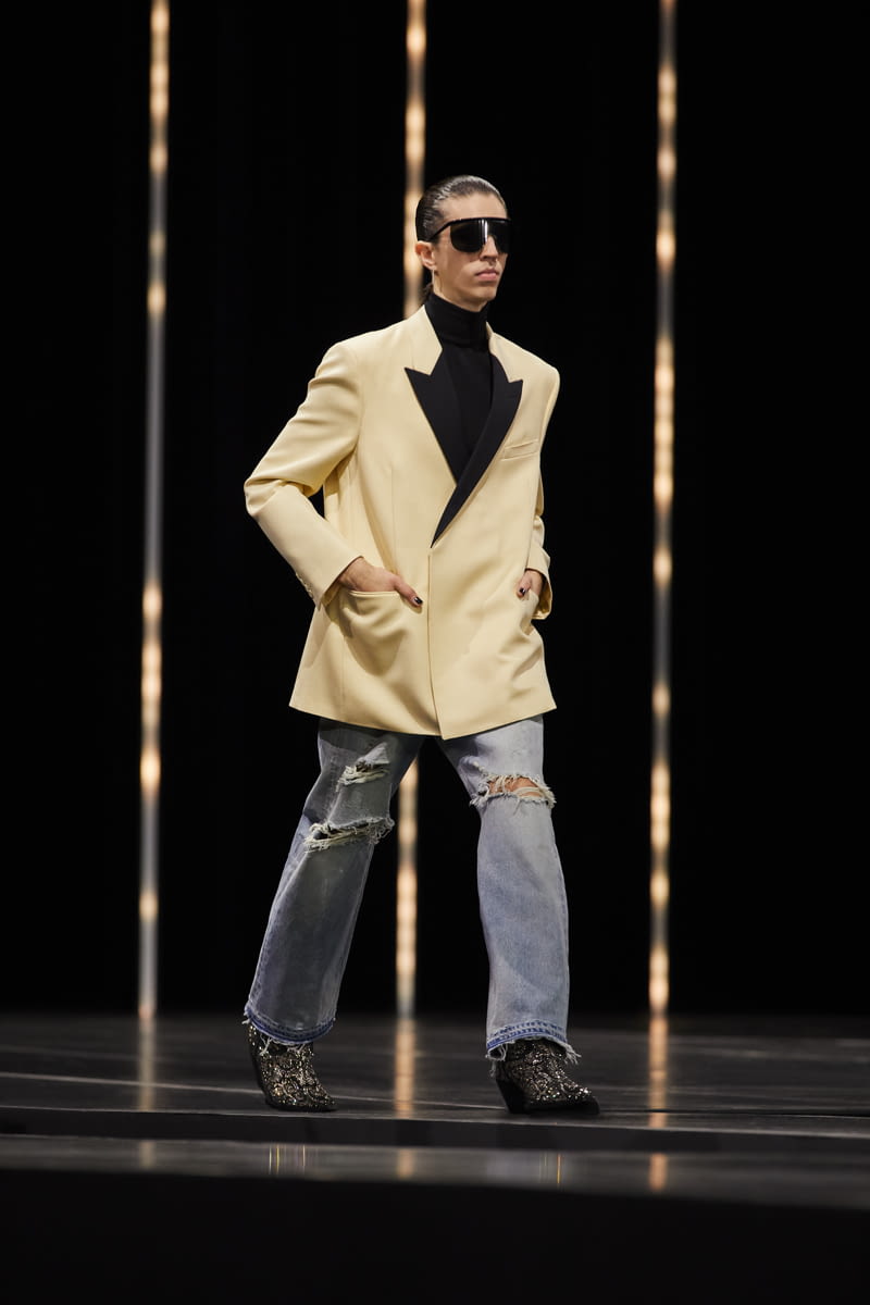Fashion Week Paris Fall/Winter 2022 look 6 from the Celine collection menswear