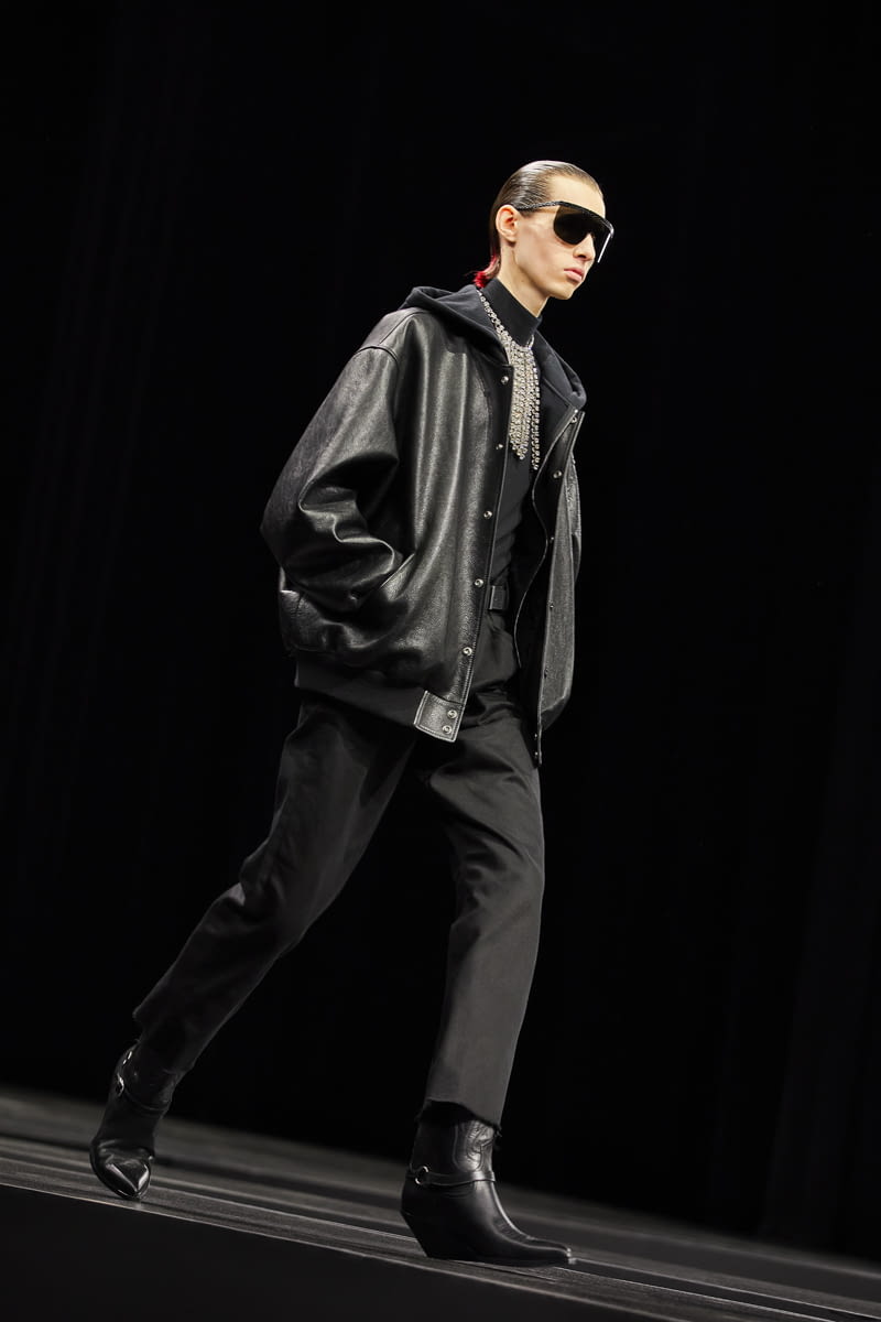 Fashion Week Paris Fall/Winter 2022 look 25 de la collection Celine menswear