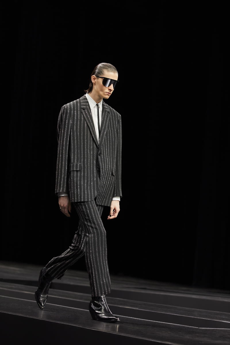 Fashion Week Paris Fall/Winter 2022 look 49 from the Celine collection 男装