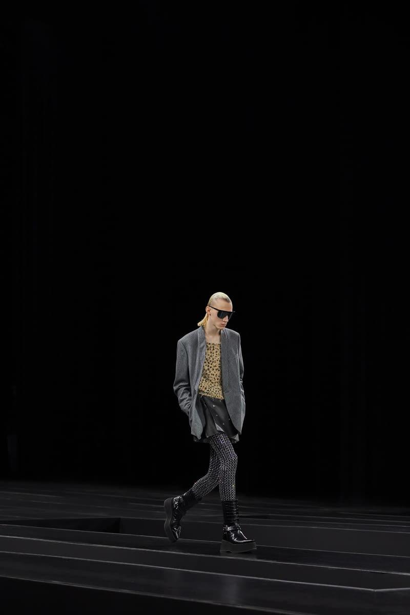 Fashion Week Paris Fall/Winter 2022 look 3 from the Celine collection menswear