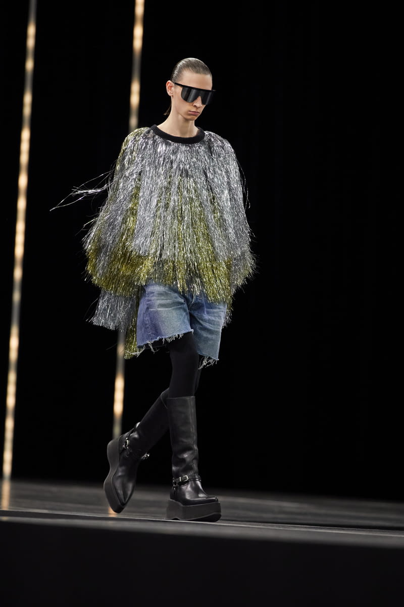 Fashion Week Paris Fall/Winter 2022 look 14 de la collection Celine menswear