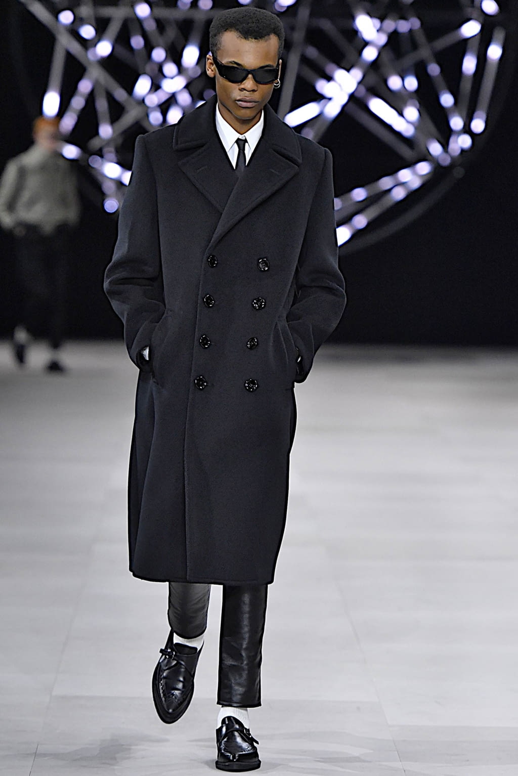 Fashion Week Paris Fall/Winter 2019 look 14 from the Celine collection 男装