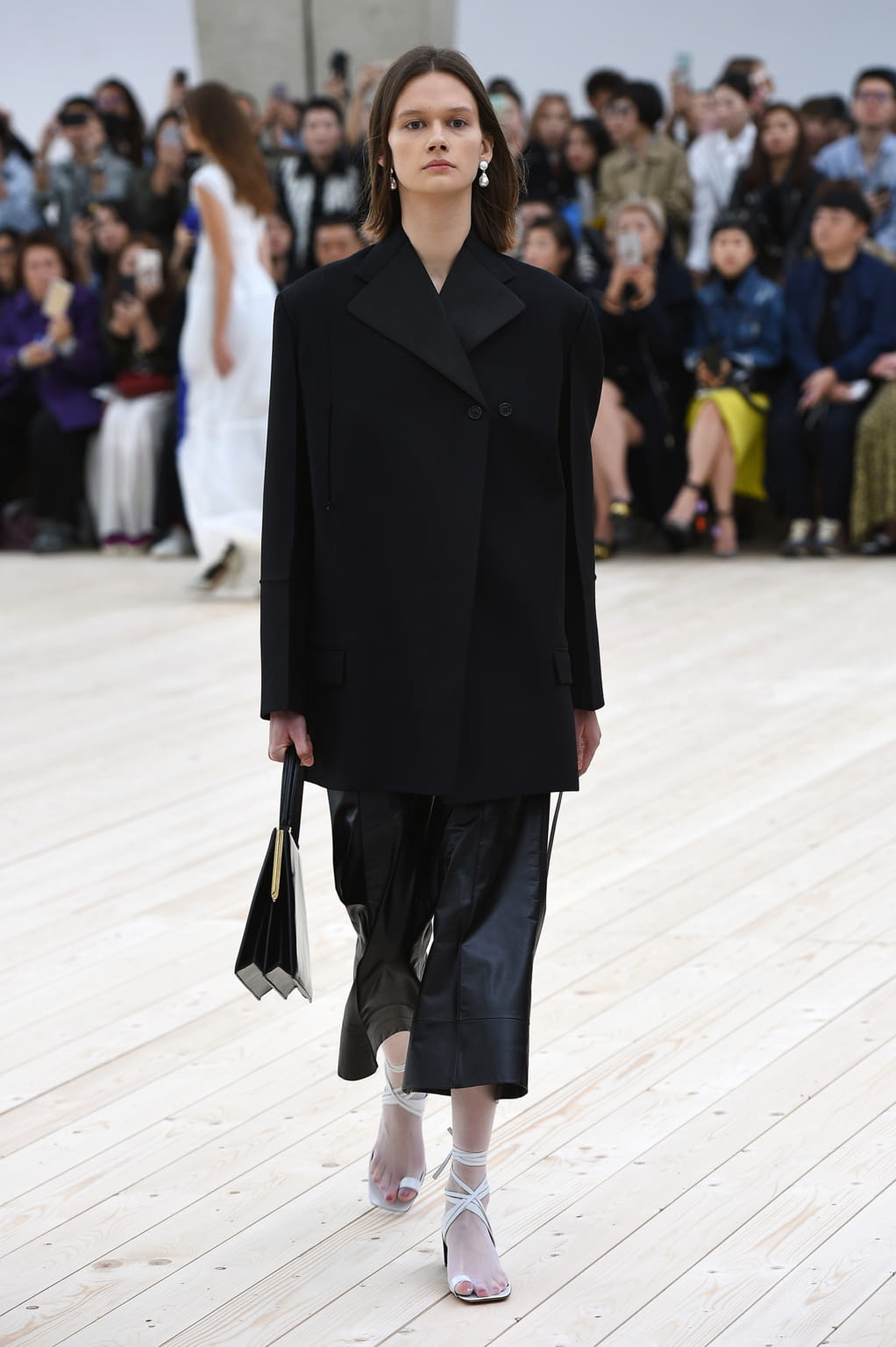Fashion Week Paris Spring/Summer 2017 look 1 from the Celine collection womenswear