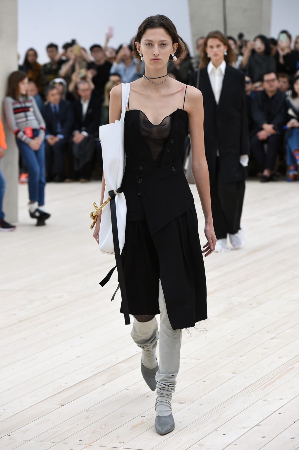 Fashion Week Paris Spring/Summer 2017 look 18 from the Celine collection womenswear