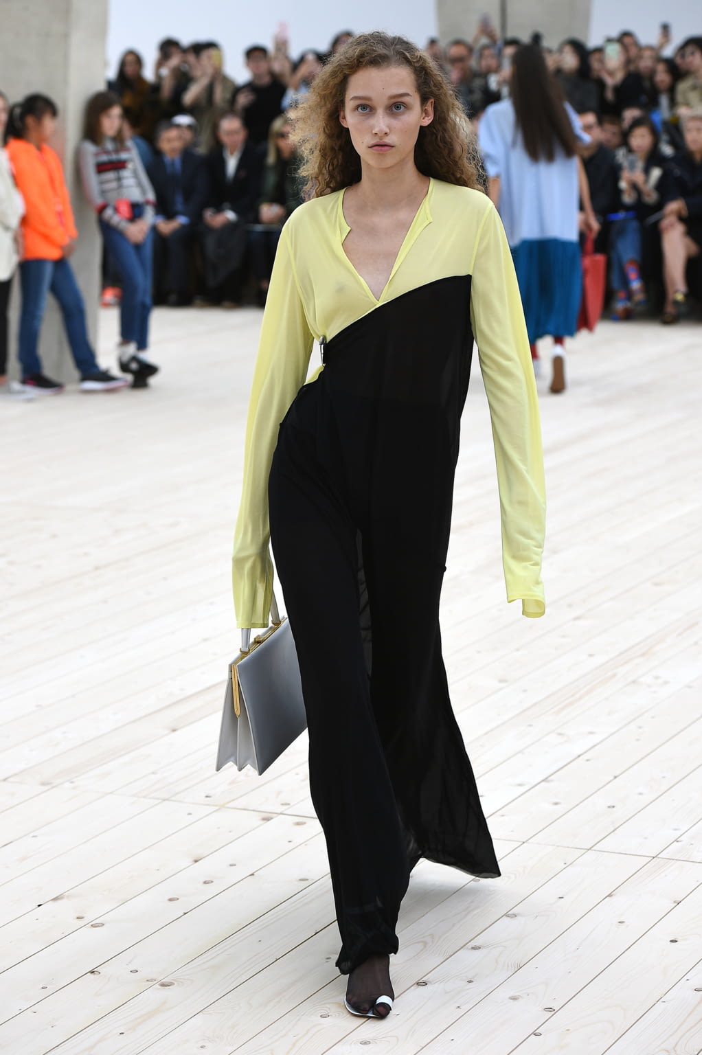 Fashion Week Paris Spring/Summer 2017 look 27 de la collection Celine womenswear