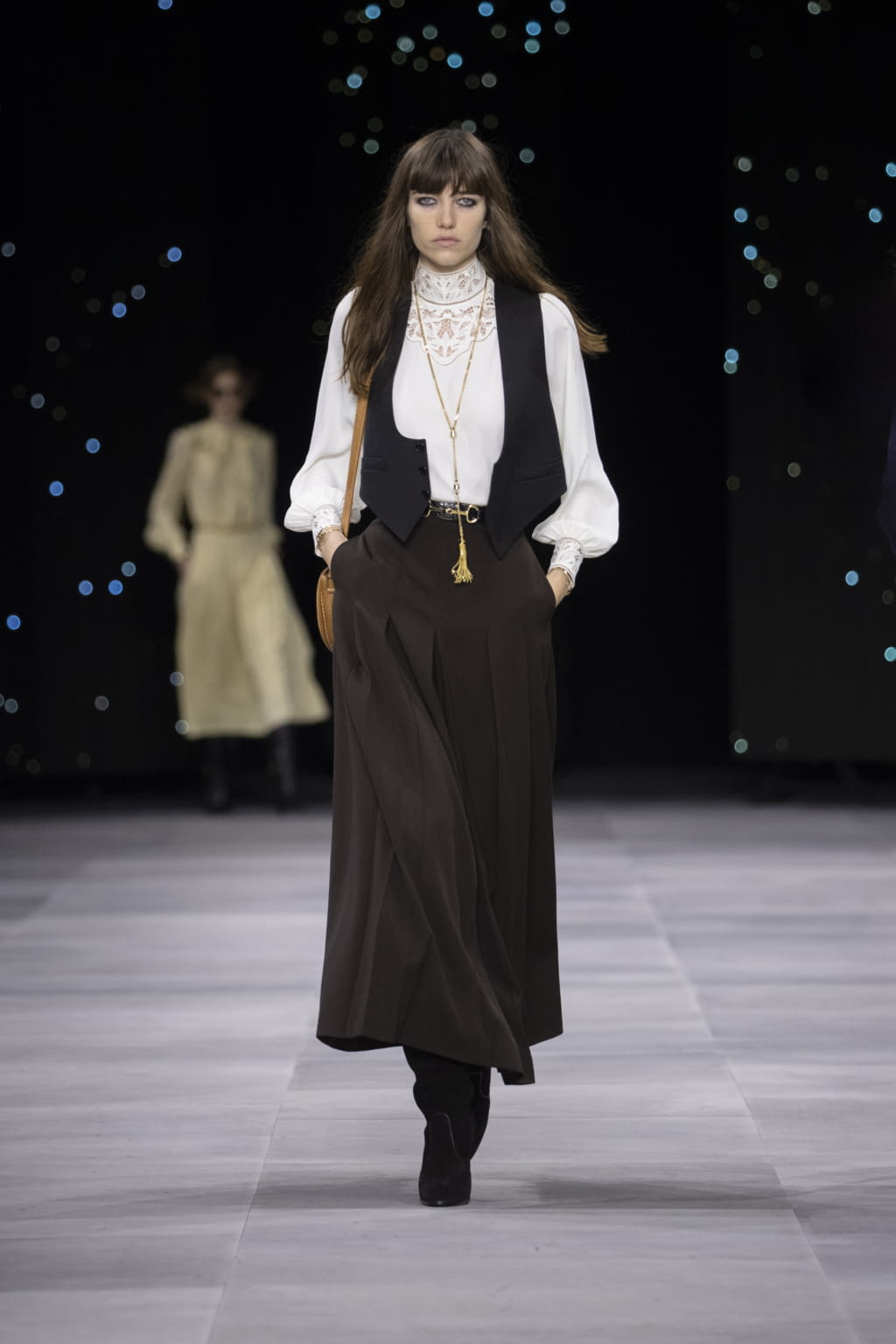 Fashion Week Paris Spring/Summer 2020 look 2 from the Celine collection womenswear