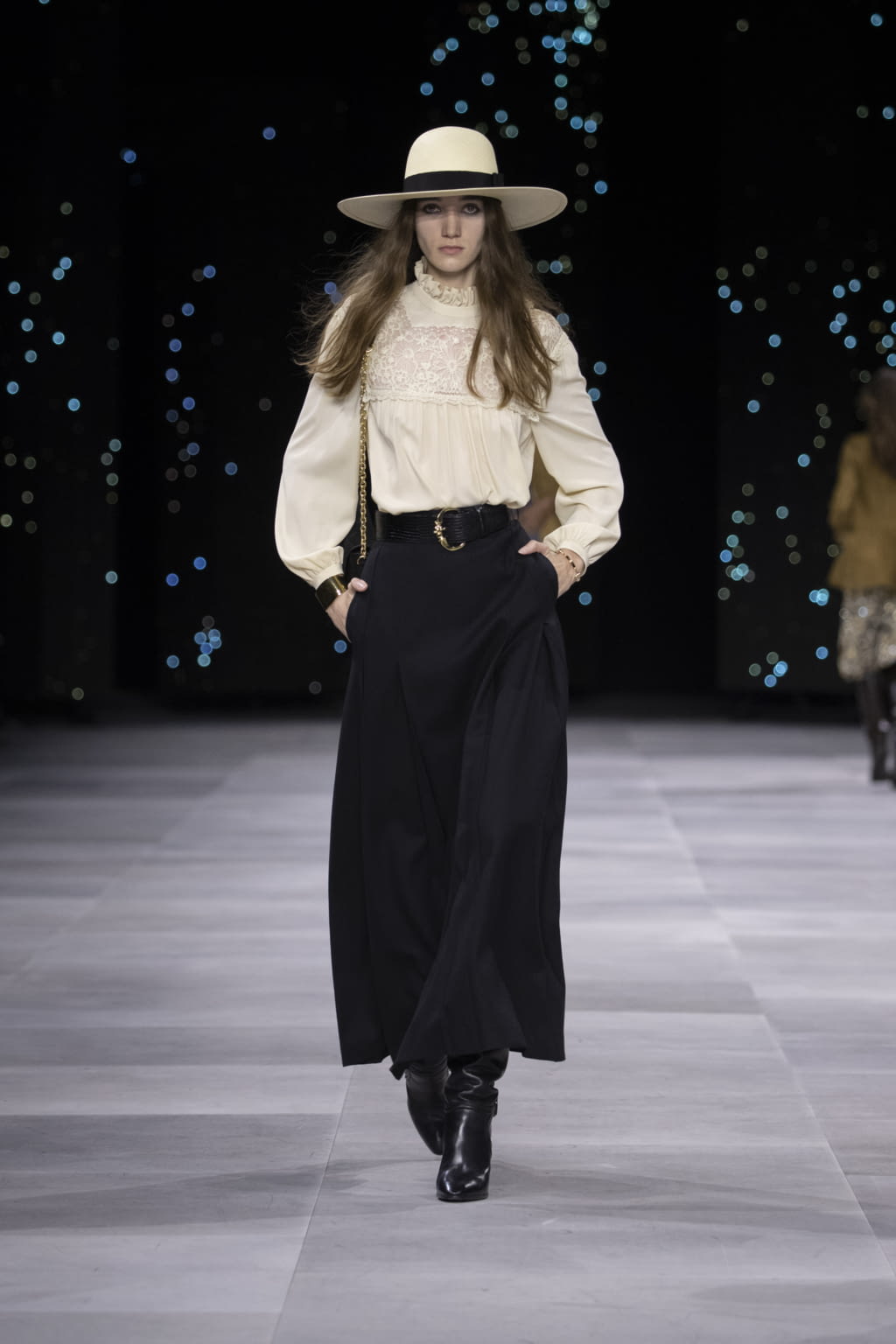 Fashion Week Paris Spring/Summer 2020 look 42 from the Celine collection womenswear