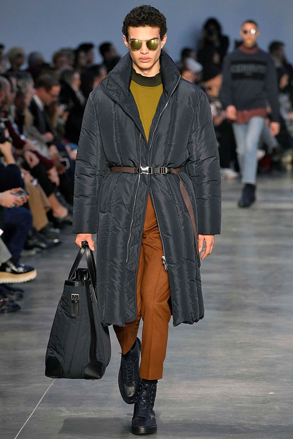 Fashion Week Paris Fall/Winter 2018 look 30 from the Cerruti 1881 collection 男装