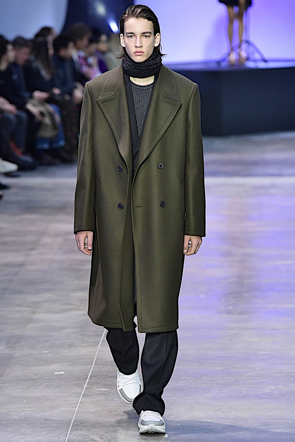 Fashion Week Paris Fall/Winter 2019 look 14 from the Cerruti 1881 collection 男装