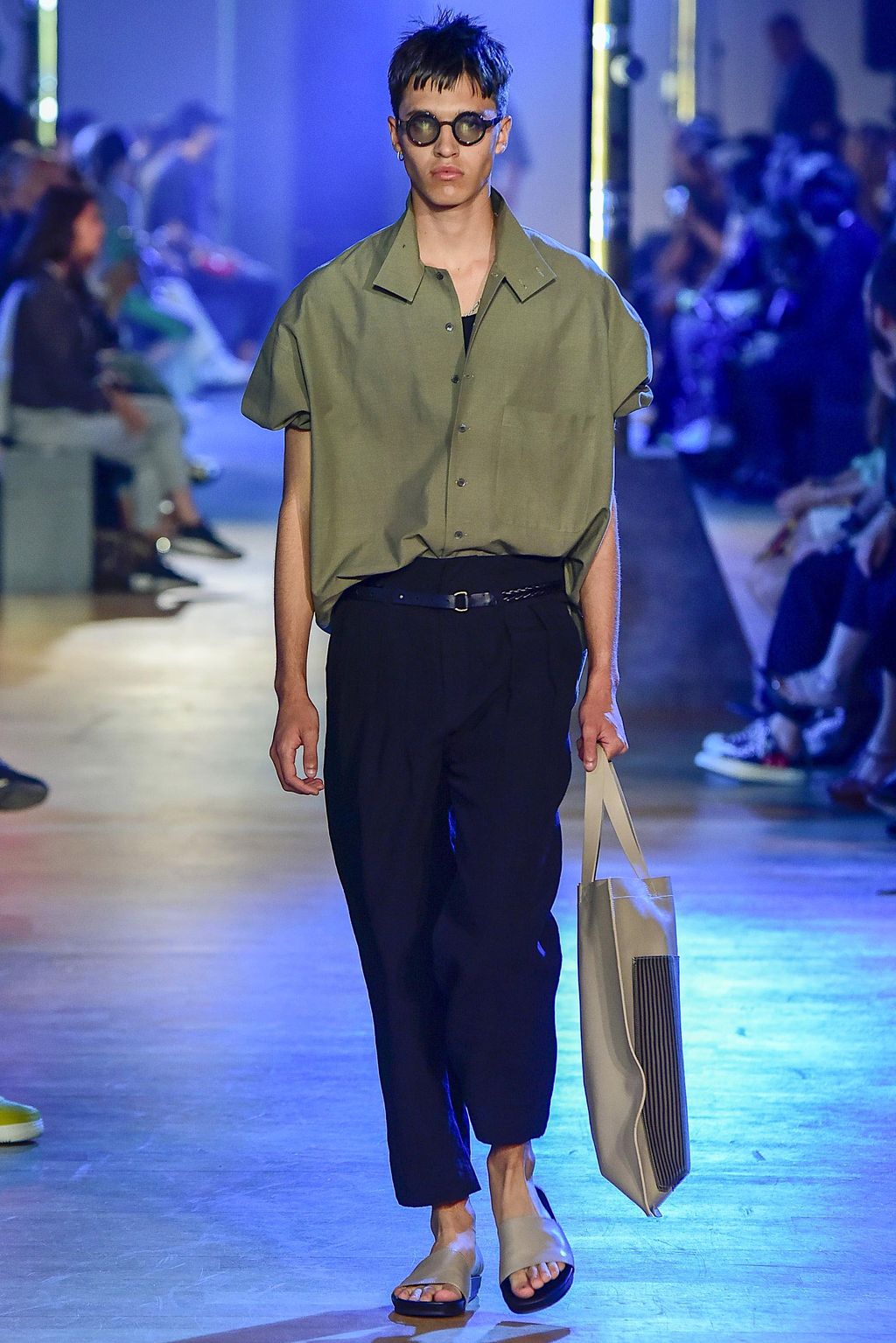 Fashion Week Paris Spring/Summer 2019 look 8 from the Cerruti 1881 collection menswear