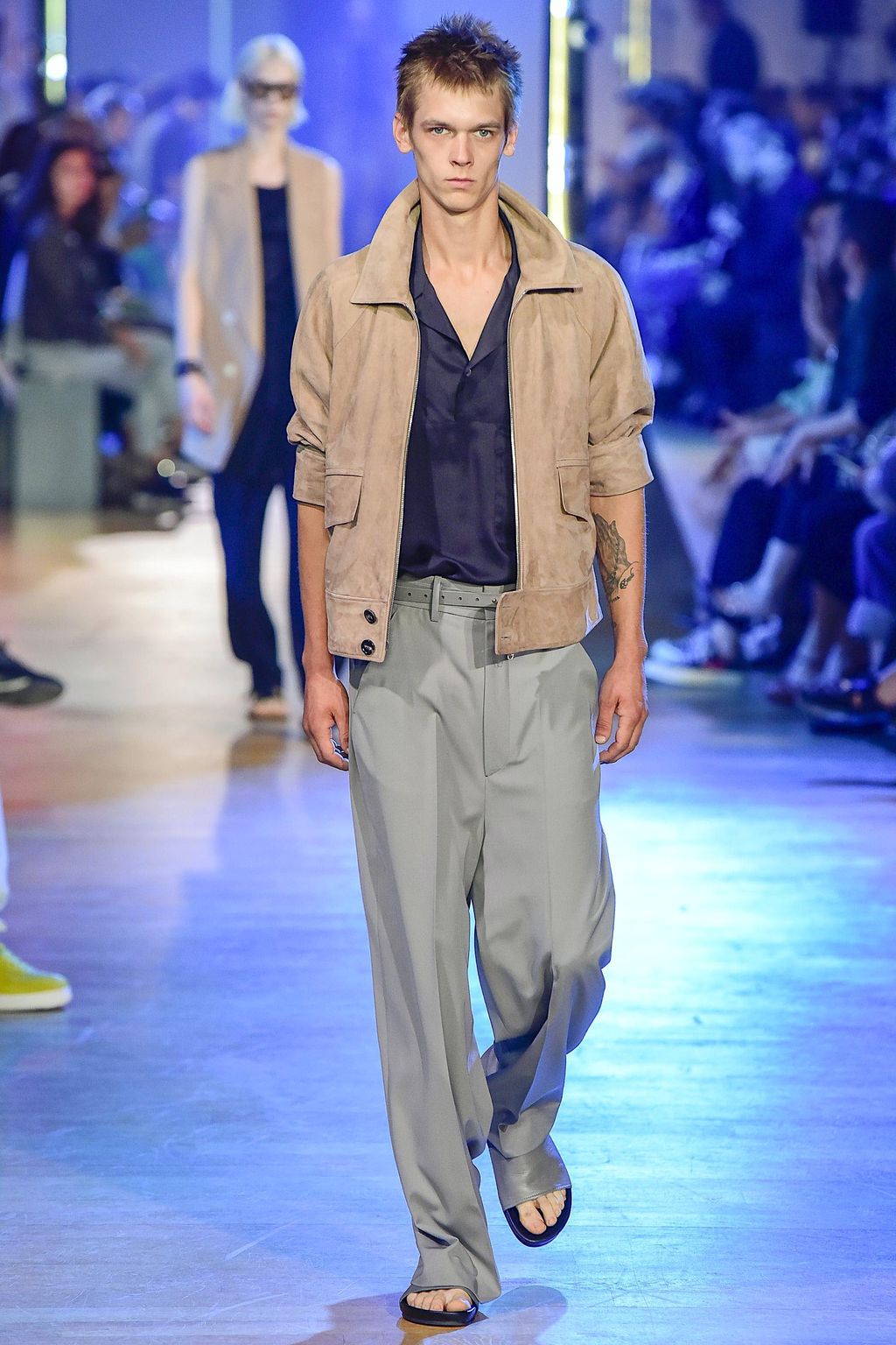 Fashion Week Paris Spring/Summer 2019 look 18 from the Cerruti 1881 collection 男装